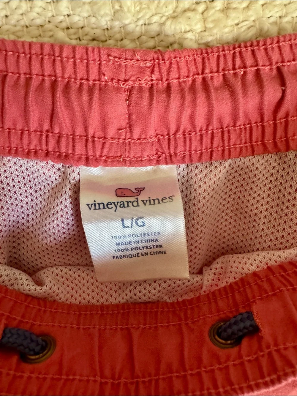 Vineyard Vines Coral Swim Trunks Board Shorts Mesh Lined Men’s Large